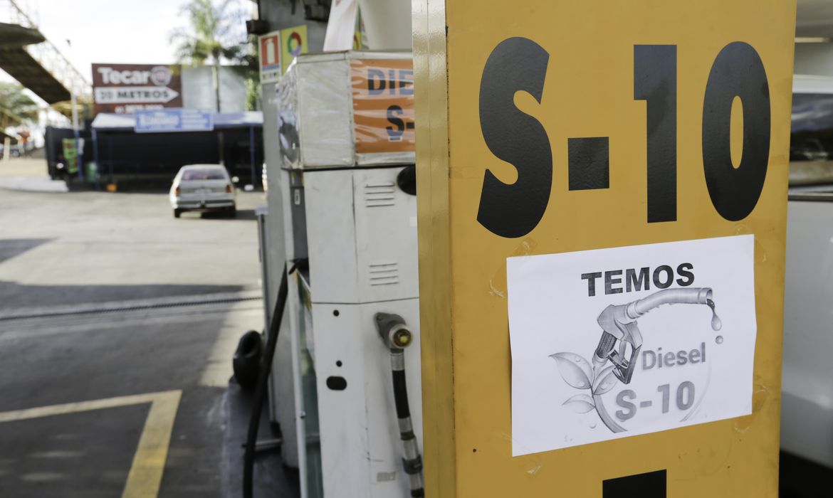 COMBUSTÍVEL: Petrobras reduz preços de venda de diesel para as distribuidoras