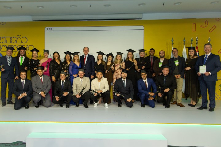 SICREDI: Programa de intraempreendedorismo forma jovens lideranças e acelera projetos de cooperação 