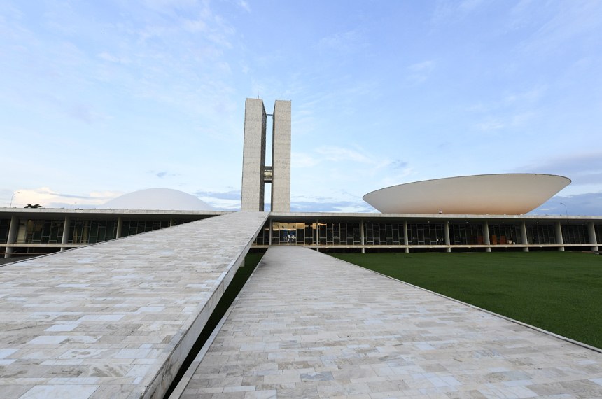 ELEIÇÕES 2022: Mais de 9 mil candidatos disputam uma vaga de deputado federal nas eleições de outubro
