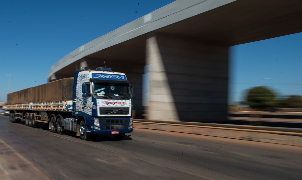 TAC: Termina nesta segunda-feira prazo de autodeclaração para auxílio caminhoneiro