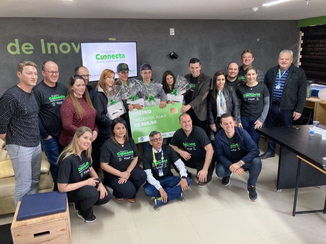 SICREDI PLANALTO DAS ÁGUAS: Alunos apresentam projetos no Programa Coonecta 