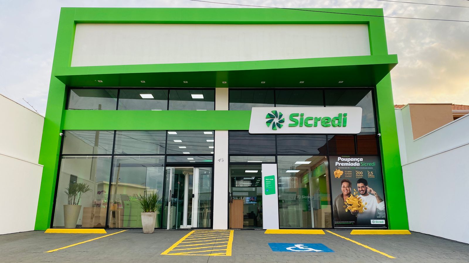 SICREDI PARQUE DAS ARAUCÁRIAS: Sicredi inaugura agência em Brodowski (SP)
