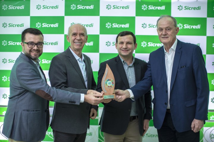 SICREDI FRONTEIRAS PR/SC/SP: Lançado Comitê de Sustentabilidade em encontro voltado aos jornalistas