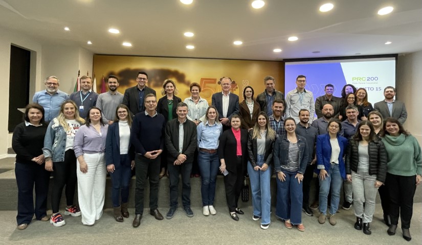 COMUNICAÇÃO: Sistema Ocepar reúne profissionais de cooperativas para construir plano estratégico 