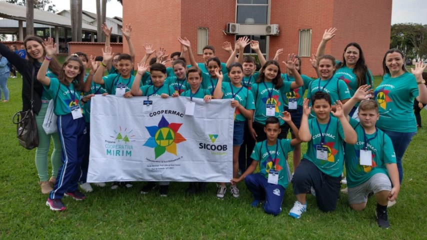 SICOOB CENTRAL UNICOOB: Cooperativas mirins participam de encontro em Toledo 
