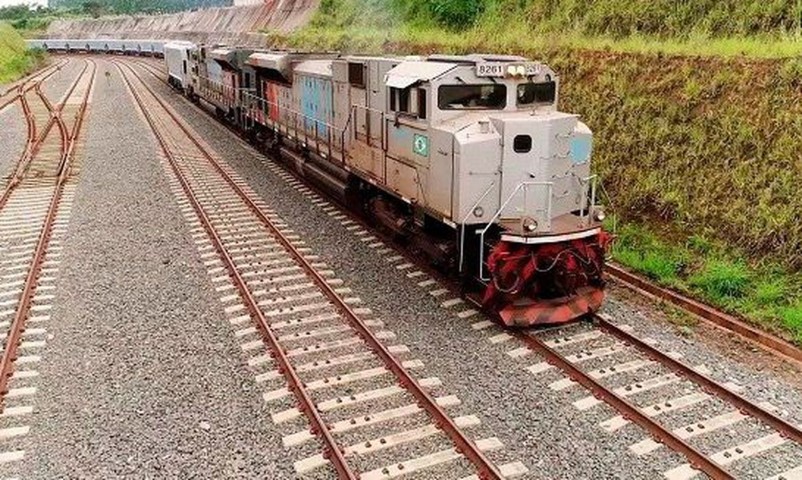 INFRAESTRUTURA: Quase 40% das indústrias trocariam rodovias por outro modal