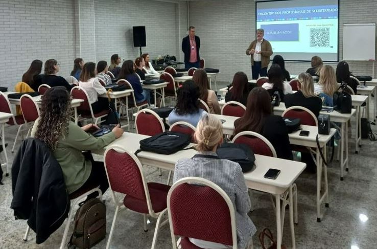 EVENTO: Encontro dos Profissionais de Secretariado volta a ser realizado presencialmente em Curitiba