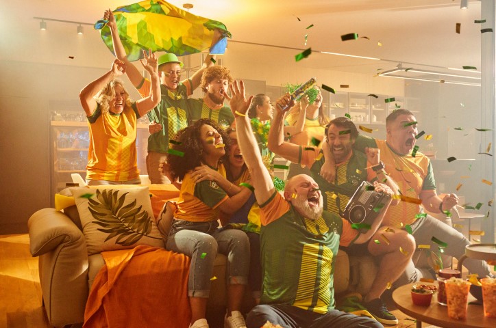 CRESOL: Cooperativa convoca torcida de cooperados com sua nova campanha baseada na Copa do Mundo