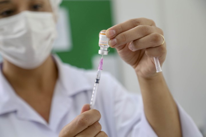 SAÚDE III: Paraná receberá 53,6 mil vacinas contra a Covid-19 para crianças de seis meses a dois anos
