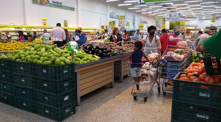 VAREJO: Vendas no comércio crescem 1,1% em setembro, primeira alta em cinco meses