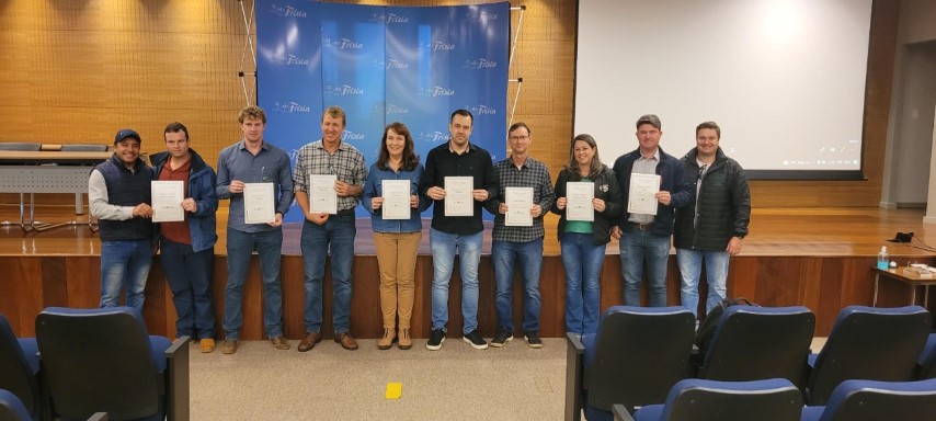 FRÍSIA: Cooperados conquistam certificação internacional para a produção de alimentos sustentáveis
