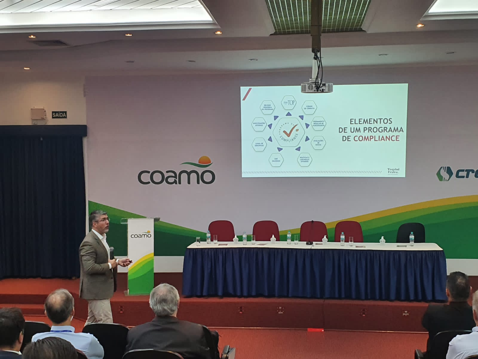 DIREITO COOPERATIVO: Seminário Paranaense é realizado em Campo Mourão