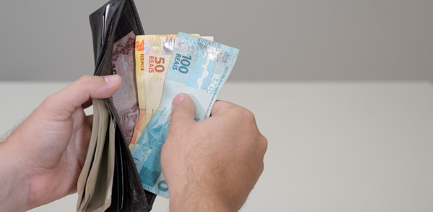 IPEA: Rendimentos do trabalho crescem 2,5% no 3º trimestre frente ao mesmo período de 2021