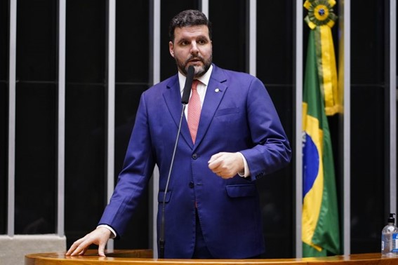 LEGISLATIVO II: Comissão aprova isenção de Cofins e PIS/Pasep para farelo e óleo de milho