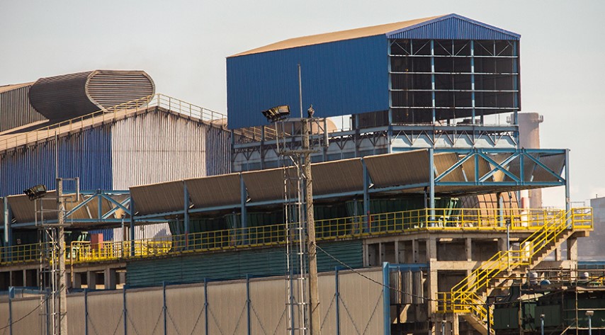 IBGE: Produção industrial varia -0,1% em novembro