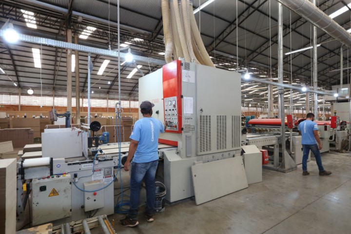 IBGE: Paraná teve a maior alta industrial do Brasil em novembro de 2022, aponta Instituto
