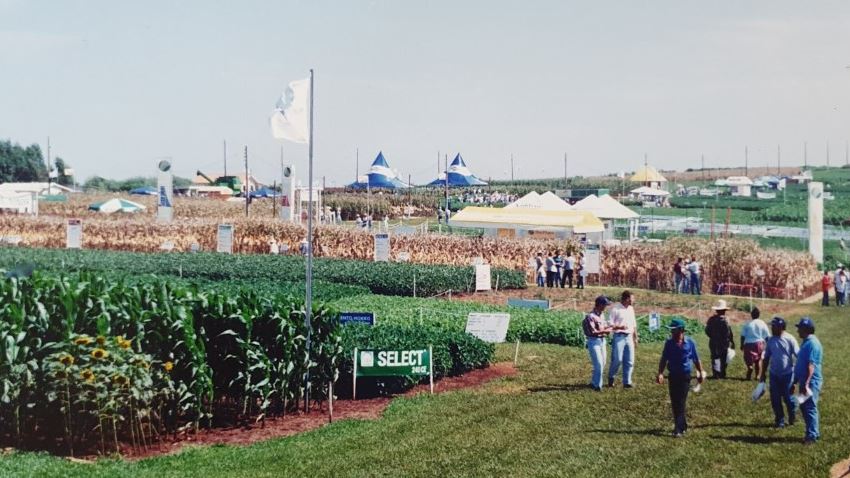 COOPAVEL II: Prefeitura de Cascavel organiza exposição em homenagem aos 35 anos do Show Rural