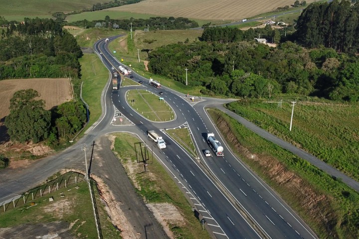 INFRAESTRUTURA: Paraná sela acordo com a União para manter modelagem de concessão de rodovias