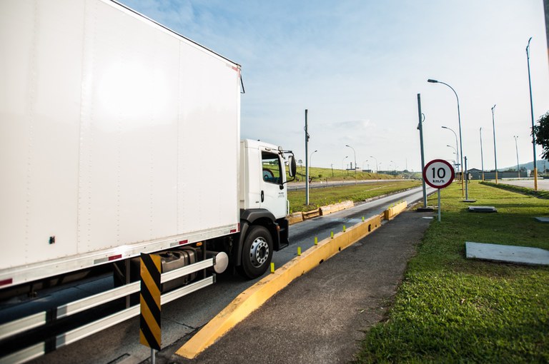 TRANSPORTE: ANTT aprova o reajuste semestral da tabela dos Pisos Mínimos de Frete