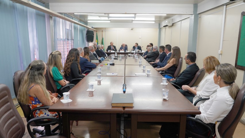 JUCEPAR: Presidente e vogais são empossados para novo mandato