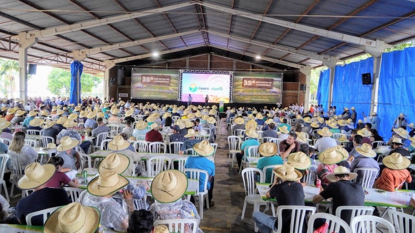 COAMO: Cafu, craque do Penta, visita cooperativa e diz que o agro é essencial para o país