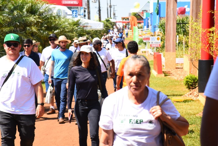  SHOW RURAL: Com novo recorde para uma terça, 77.488 pessoas visitaram segundo dia do 35º Show Rural
