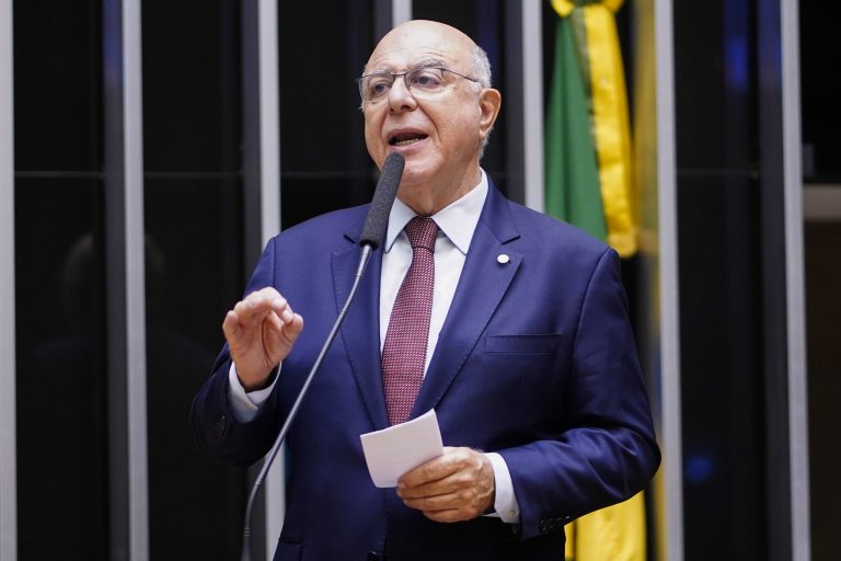 LEGISLATIVO: Frentes parlamentares buscam diálogo para melhorar a produtividade agrícola e preservar o meio ambiente