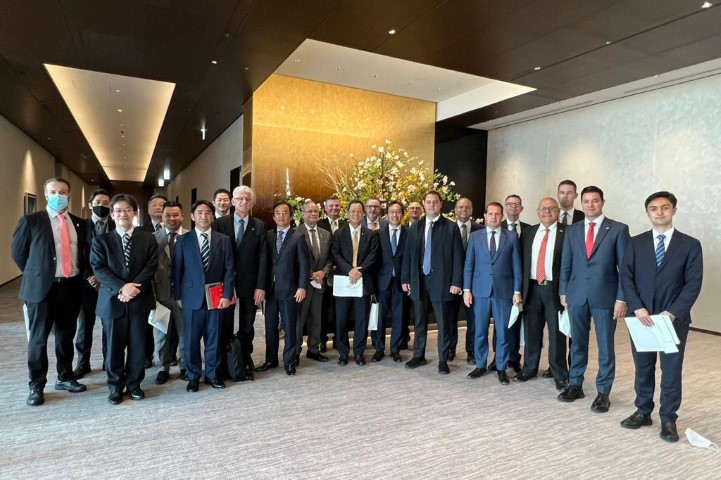MISSÃO INTERNACIONAL: Ratinho Junior apresenta mercado de carnes do Paraná em reuniões com grandes empresas do Japão