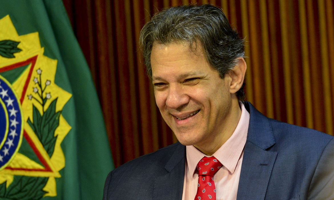 ECONOMIA II: União compensará estados em R$ 26,9 bi por ICMS de combustíveis