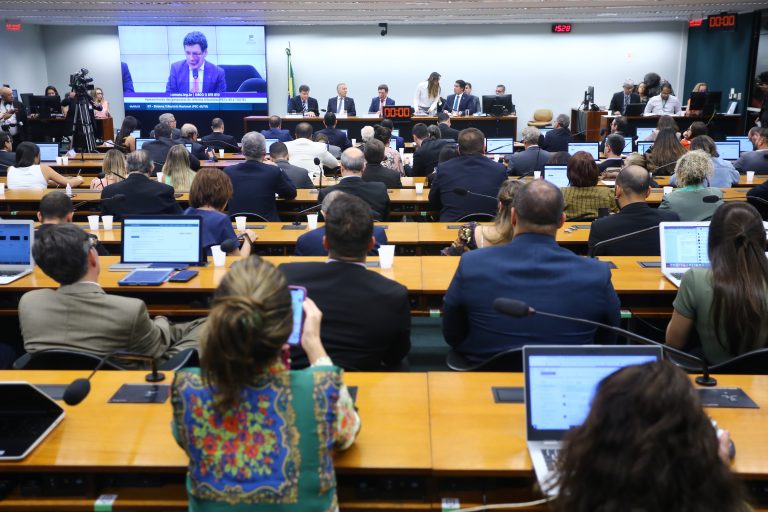 LEGISLATIVO I: Grupo de trabalho discute diagnóstico do sistema tributário atual