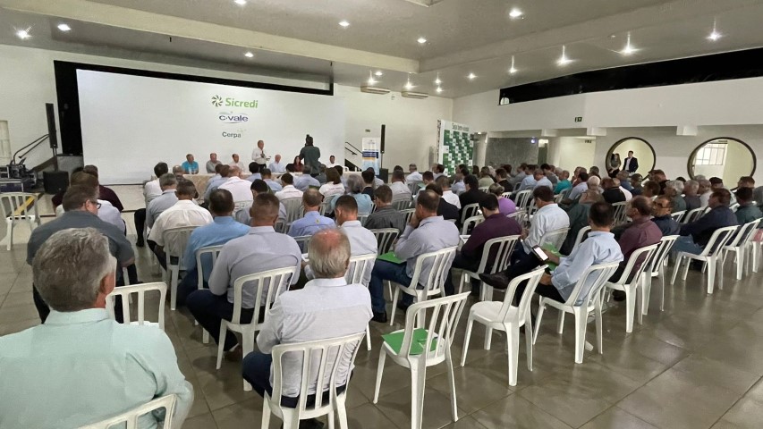 PRÉ-ASSEMBLEIAS: Reunião em Palotina é prestigiada por 110 lideranças cooperativistas do Oeste do Paraná