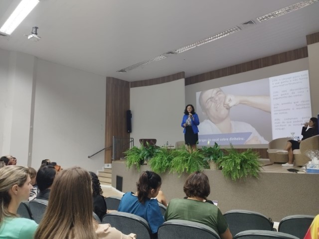 SICOOB CREDICAPITAL: Cooperativa participa na Acic de evento de empoderamento feminino 