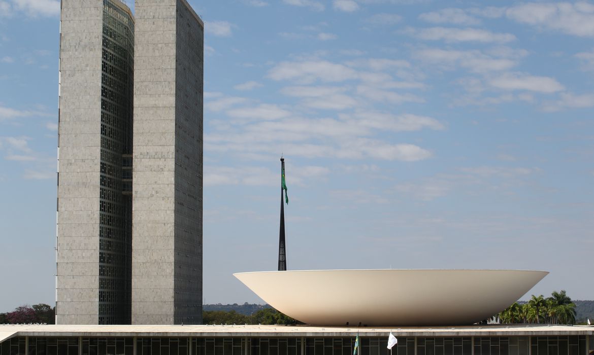 LEGISLATIVO: Câmara define comandos das 30 comissões permanentes da Casa