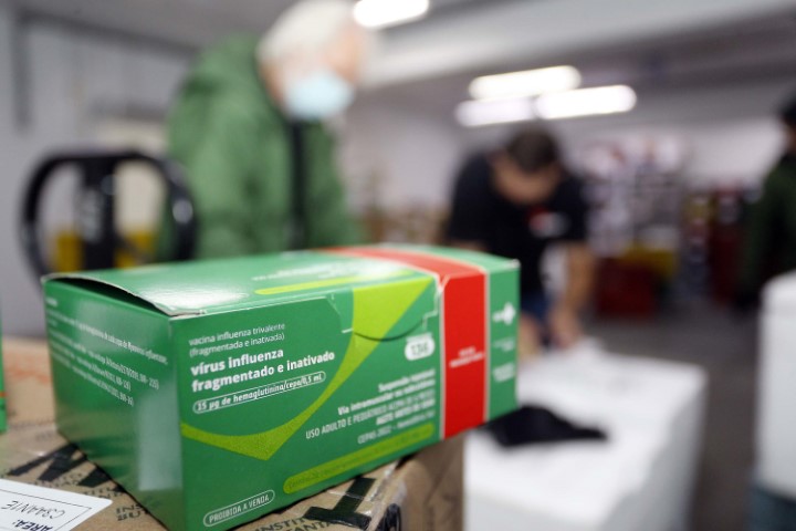 SAÚDE I: Vacinação contra a gripe inicia em abril e 4,6 milhões de paranaenses devem receber o imunizante