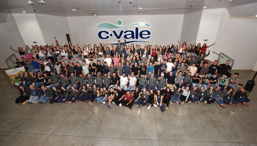 C.VALE: Seminário reúne 200 jovens 