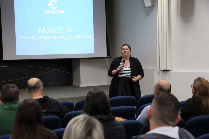 QUALIFICAÇÃO: Profissionais de contabilidade das cooperativas participam de curso na sede da Ocepar