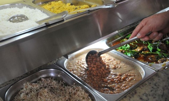 LEGISLAÇÃO I: Medida provisória prorroga prazo para regulamentação dos programas de alimentação do trabalhador