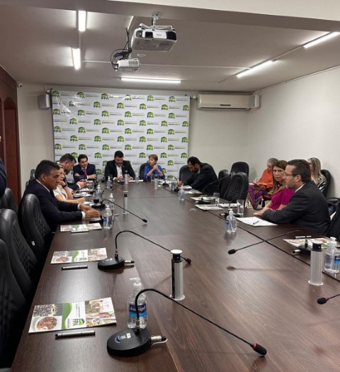 REFORMA TRIBUTÁRIA: Coop apresenta peculiaridades do modelo à diretoria da FPA