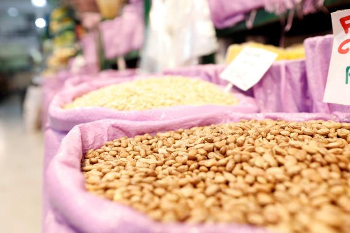 CONJUNTURA AGROPECUÁRIA: Colheita de feijão avança no Paraná e a expectativa é de aumento na produção