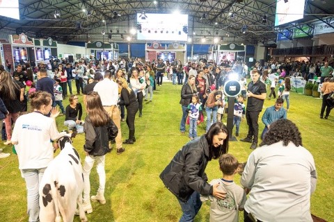 AGRO: Público das feiras ExpoFrísia e Digital Agro ultrapassa expectativa e soma mais de 10 mil pessoas
