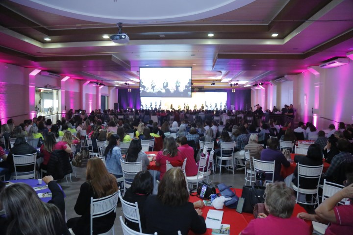 MULHERES: Cooperlíder Feminino reúne 450 participantes em Toledo