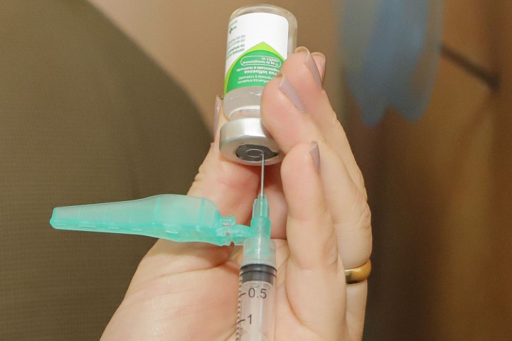 INFLUENZA: Paraná libera vacinação contra gripe para todas as pessoas acima de seis meses de idade