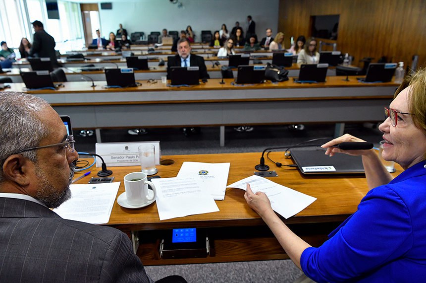 LEGISLATIVO III: CDH aprova revogação de artigo da reforma trabalhista sobre dispensa de trabalhador
