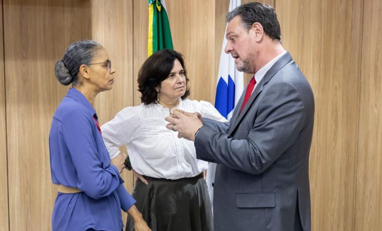 SANIDADE I: Ministérios da Agricultura, Meio Ambiente e Saúde debatem ações conjuntas de enfrentamento à influenza aviária