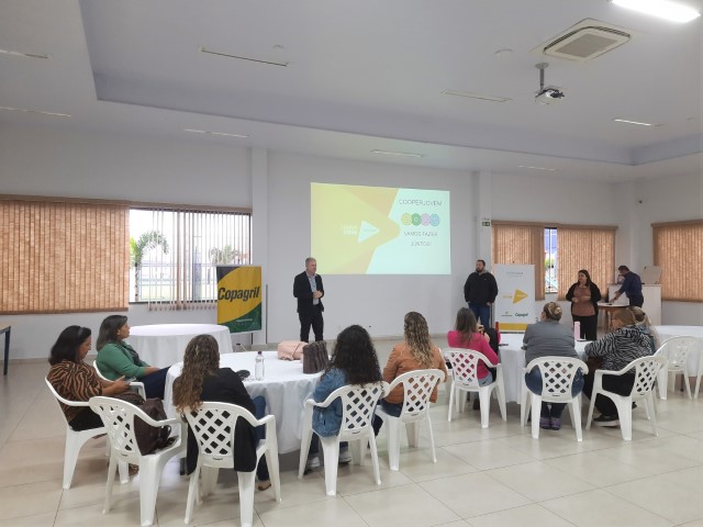 AGRO: Curso de Formação Continuada do Cooperjovem fortalece práticas cooperativistas com professores