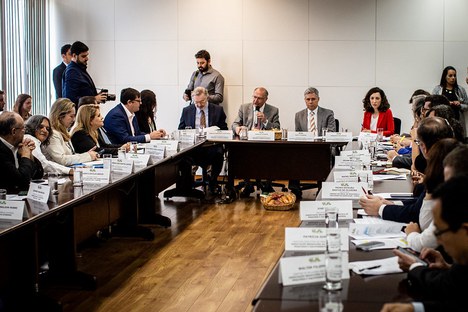 MAIS ALIMENTOS: Governo avança na retomada de política de incentivo à produção e acesso máquinas para agricultura familiar