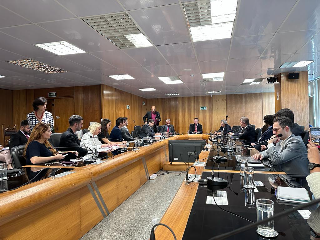 TRABALHO: Sistema OCB participa de reunião preparatória do GT dos Aplicativos