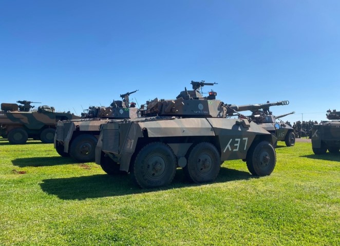 AGRO: Brigada Mecanizada faz exercícios de adestramento na área do Show Rural