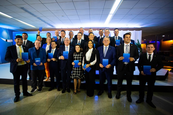 COOPERATIVISMO: Frencoop é oficializada com 325 parlamentares