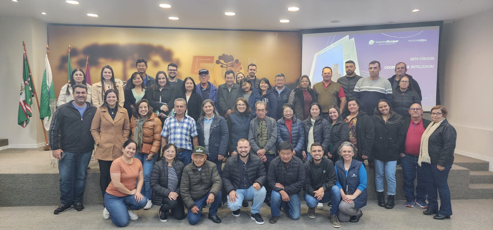 VISITA: Cooperados da Regional Uraí da Integrada conhecem o Sistema Ocepar